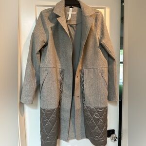 Lululemon wool waterproof jacket size 8.